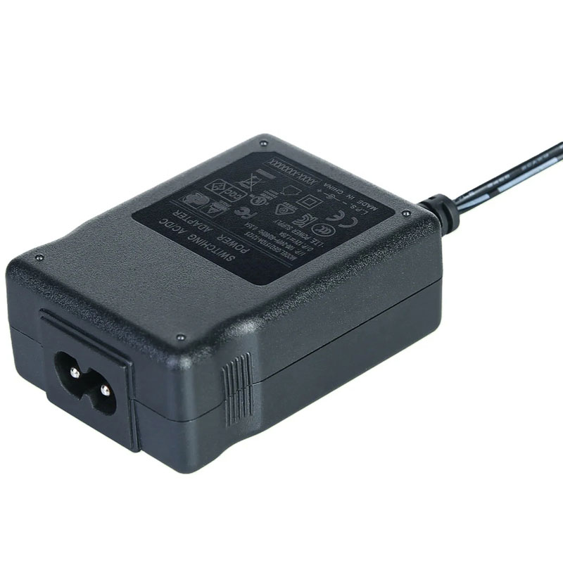 Adattatore di alimentazione desktop da 18 W